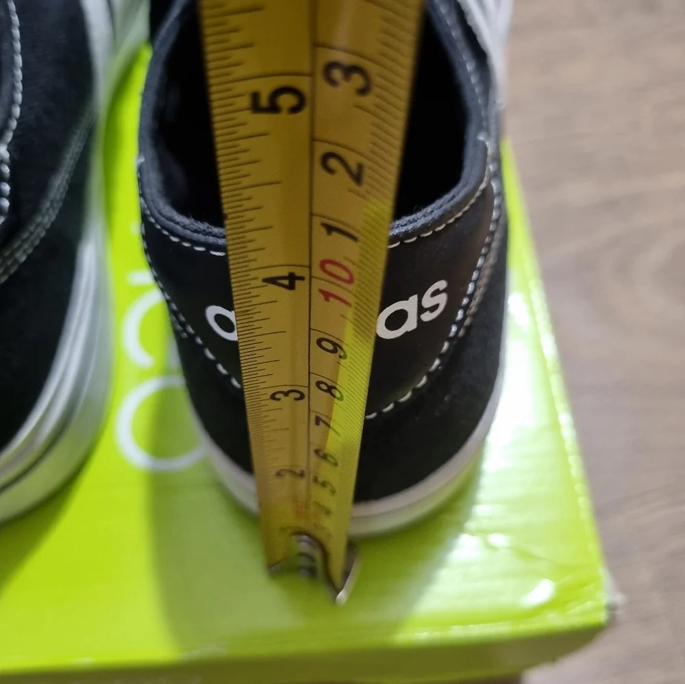 Adidas black and white men's sneakers Size 9.5 U.S. - Picture 10 of 15